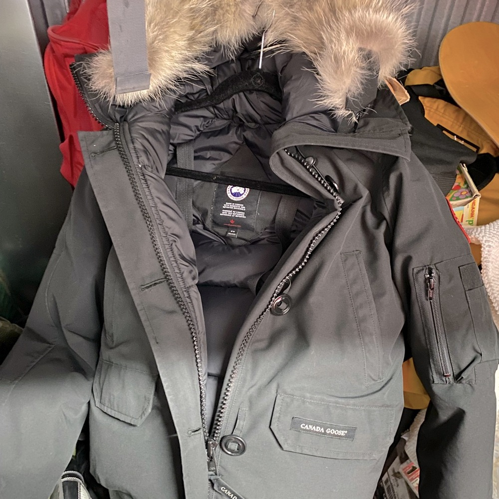 Mint condition Canada goose chilliwack bomber